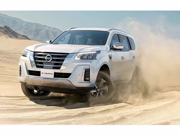 Dịch vụ thay Kính chắn gió xe Nissan X Terra tận nơi